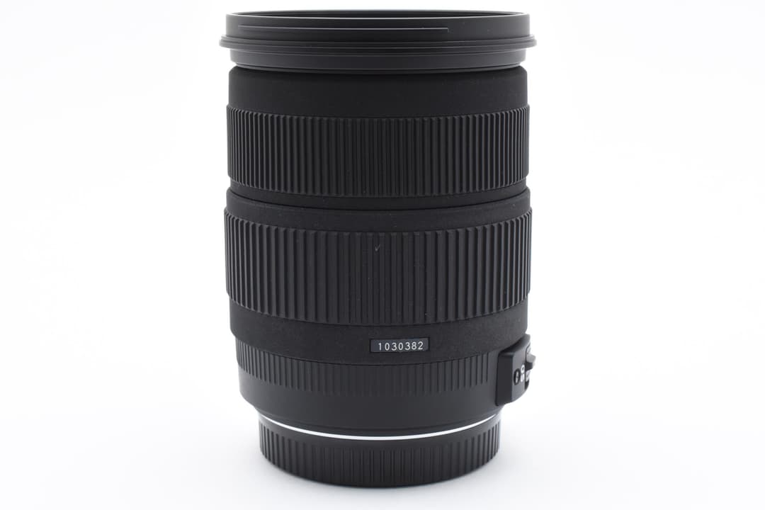 未使用に近い Sigma 18-200mm 3.5-6.3 OS Canon