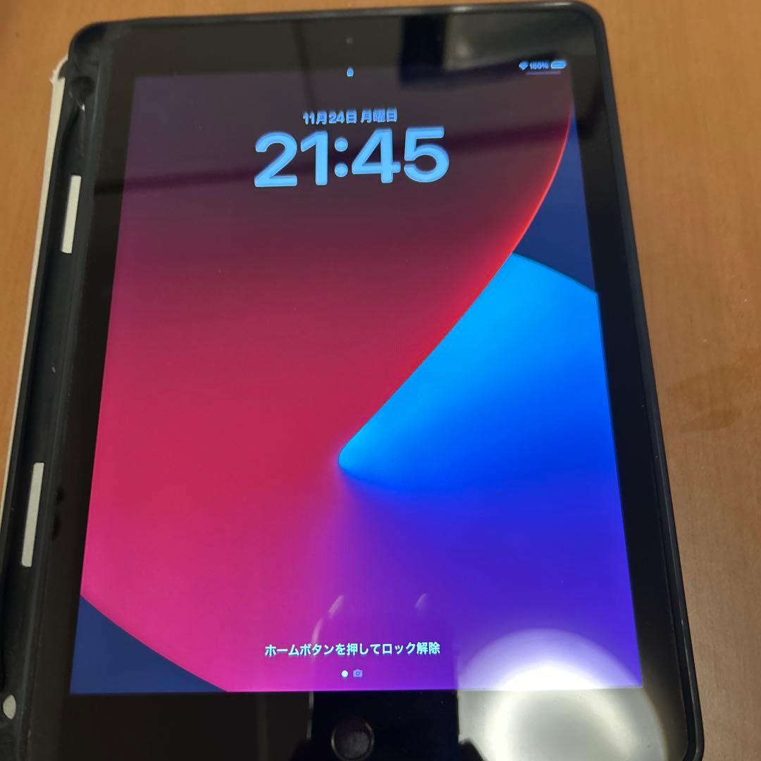 な*マ様 iPad (第6世代) シルバー 32GB