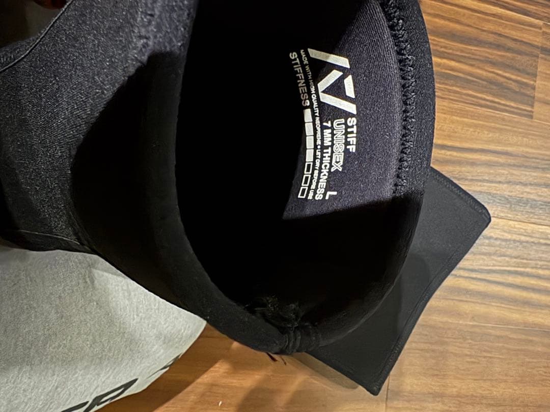 A7 ホログラスニースリーブ　STIFF STEALTH UNISEX L