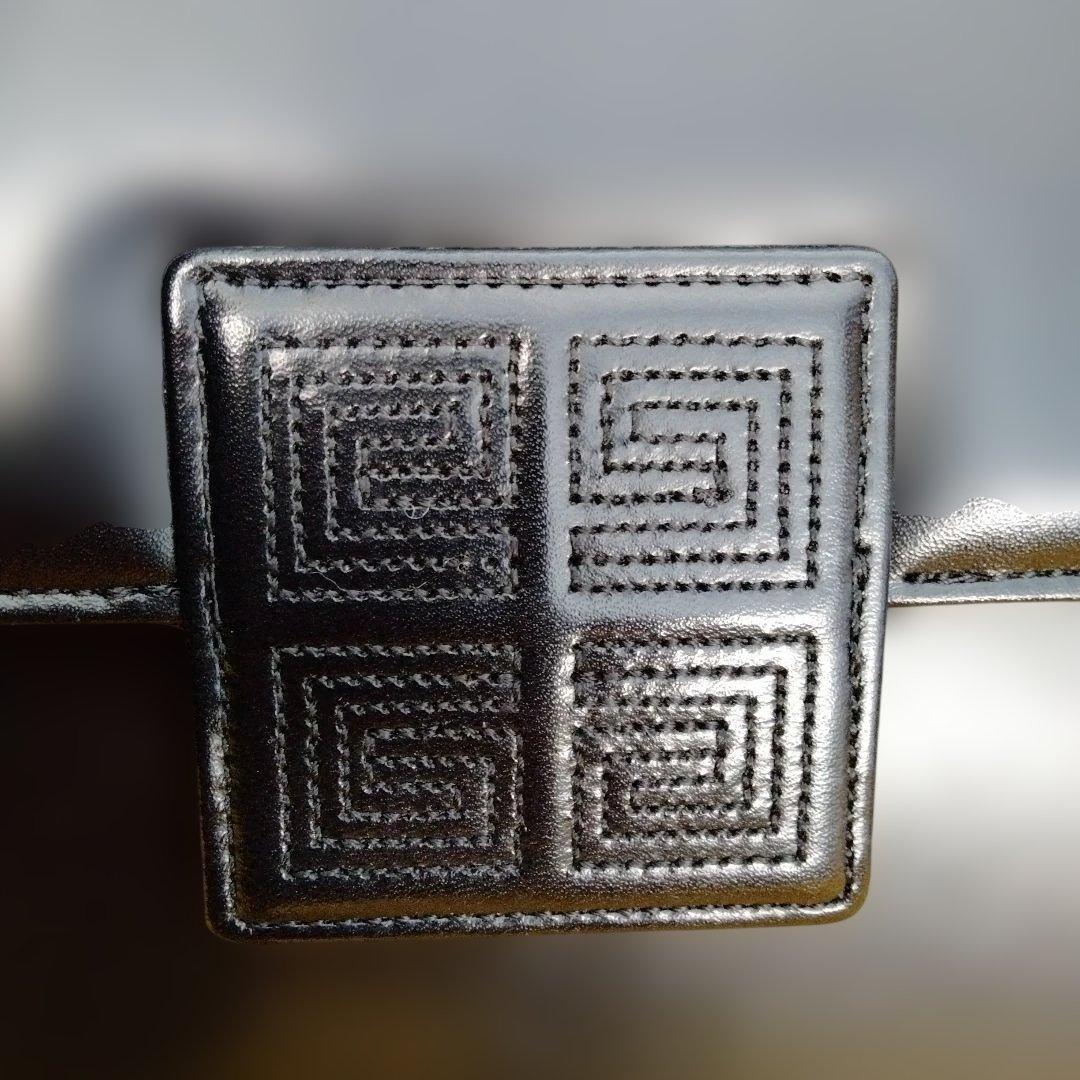 GIVENCHYハンドバッグ