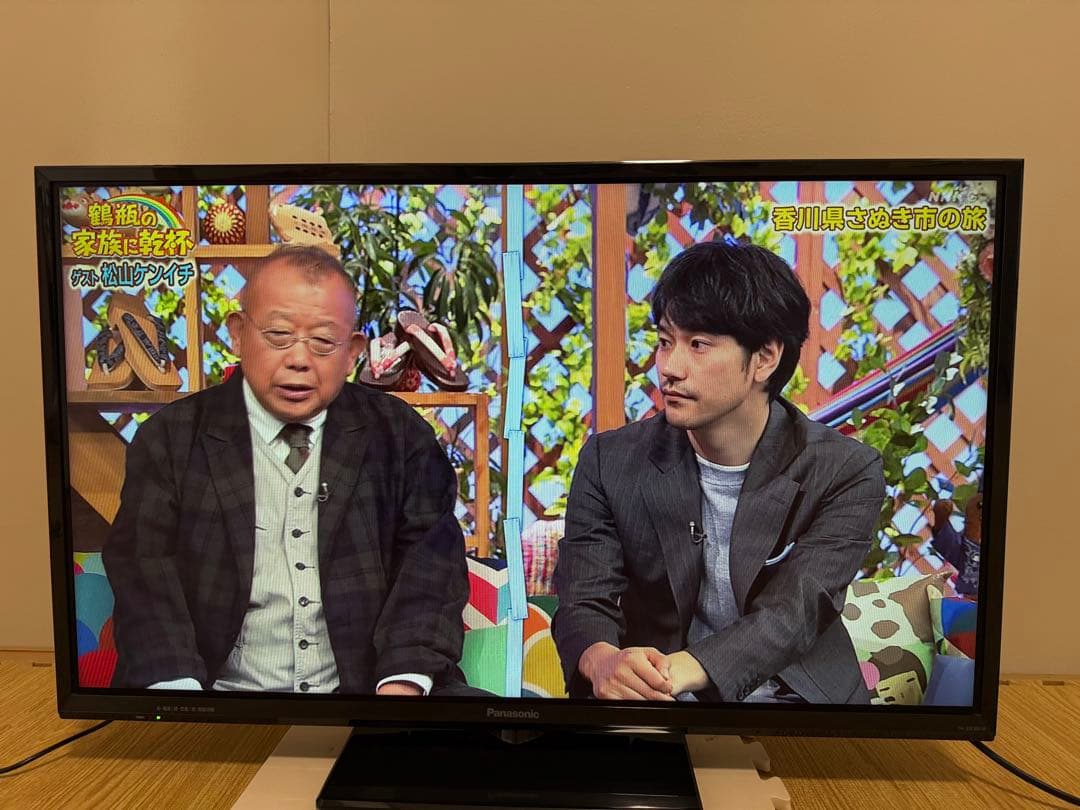 美品　パナソニック　TH-32E300 32型2018年製⭕️ 地上、BS/CS