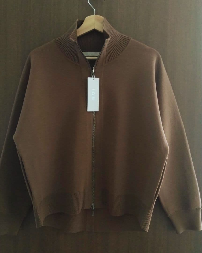 ICB シンセティックダブルフェイス ニットトラックジャケット 36,960円