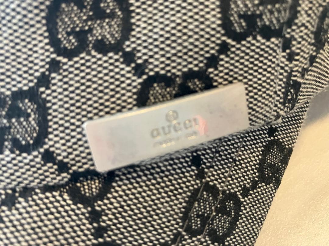 GUCCI GGパターン ベースボールキャップ グレー