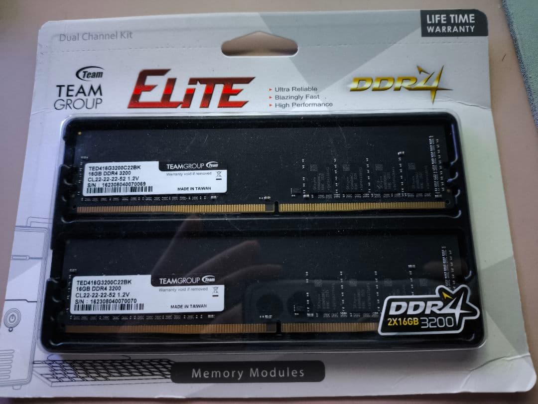 メモリー TEAM GROUP ELITE DDR4 16GB x 2 3200MHz