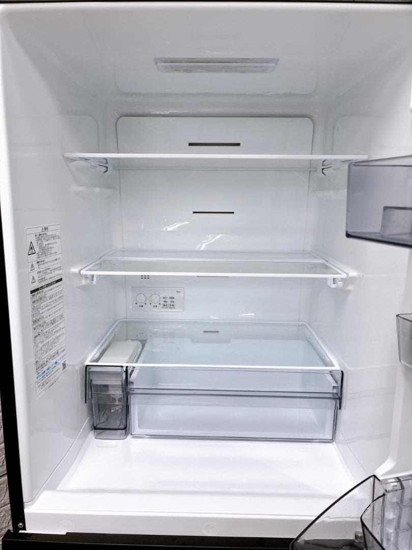 B01044 トウシバ 326L 冷蔵庫 大型 小型 一人暮らし