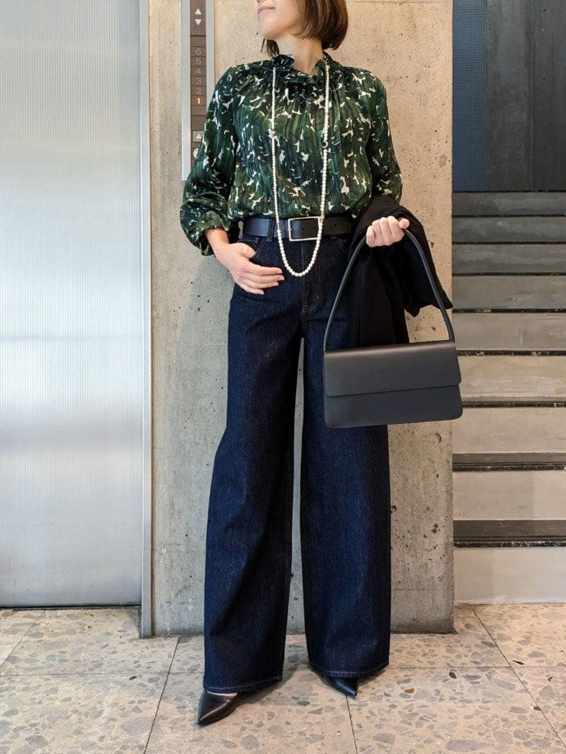 theory luxe 25AW 透け感　スタンドカラーブラウス　被りタイプ