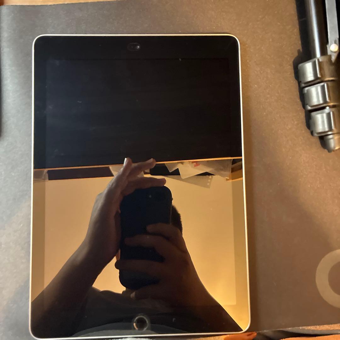 Apple iPad 第六世代　ブラック