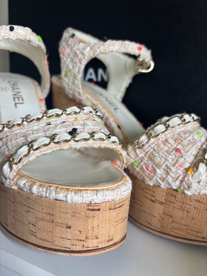 CHANEL ツイードサンダル カラフルポンポン