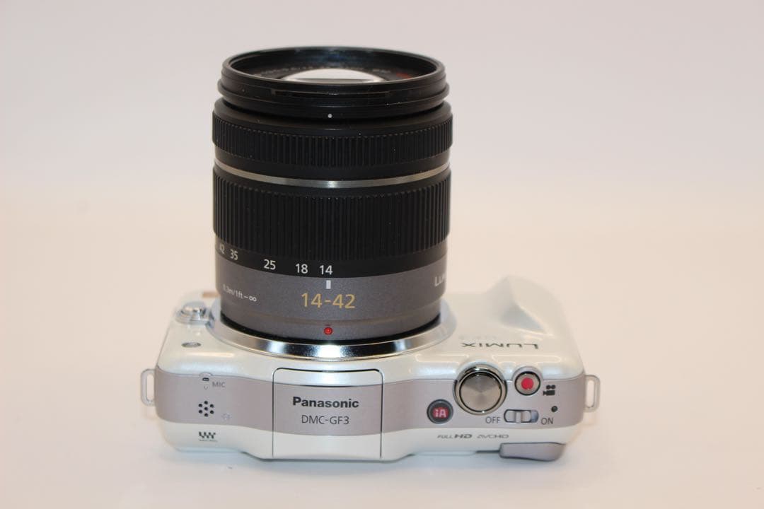 ★ショット数9044回★ LUMIX DMC-GF3 レンズキット　ミラーレス