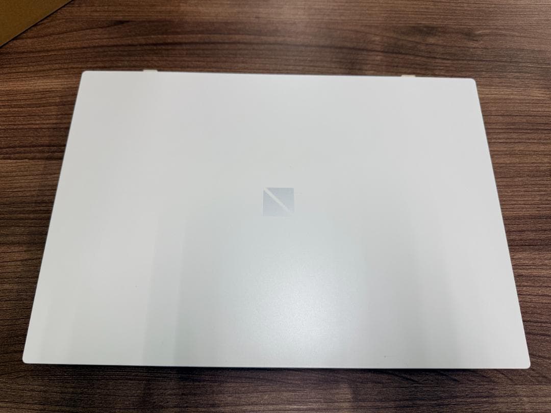 NEC LAVIE ホワイトノートPC コード マウス付 稼働品 F3826