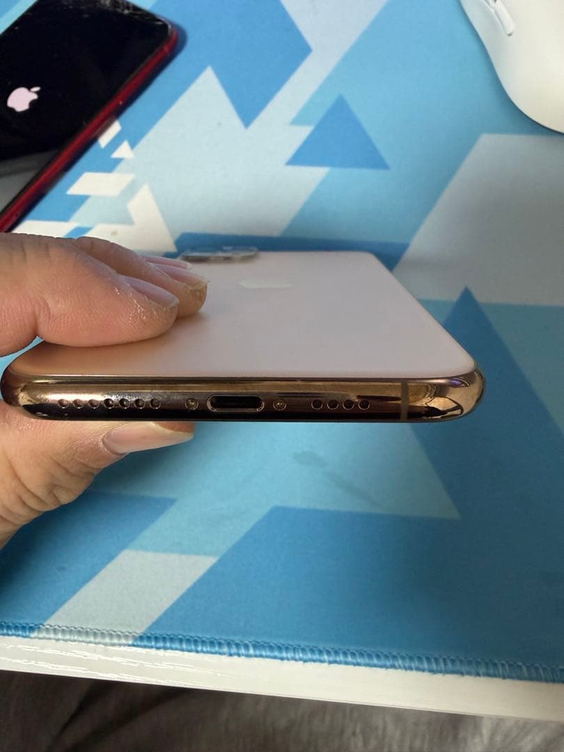 Apple iPhone 11 Pro max ゴールド