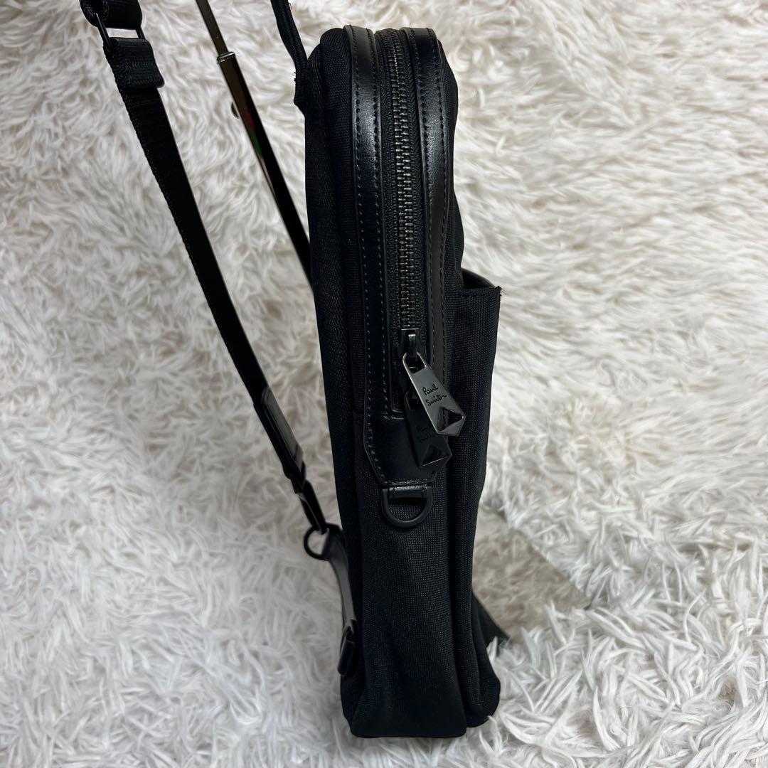 極美品 近年モデル ポールスミス ナイロン×マルチストライプ ボディバッグ 黒