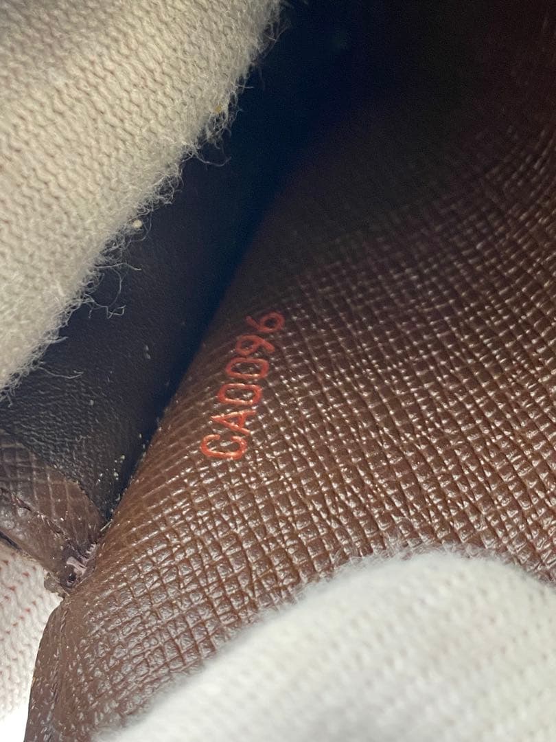 ルイヴィトン　ポシェットポルトモネクレディ　ダミエ　N61724 長財布