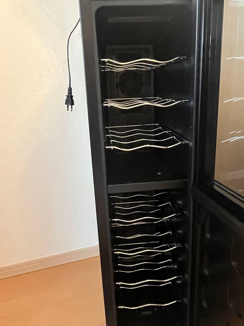 コンポジットブラック ワインセラー 18本収納★