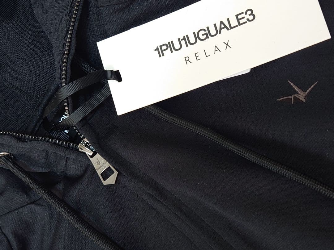 新品XXLサイズ セットアップ ラインロゴ ウノピゥウノウグァーレトレリラックス