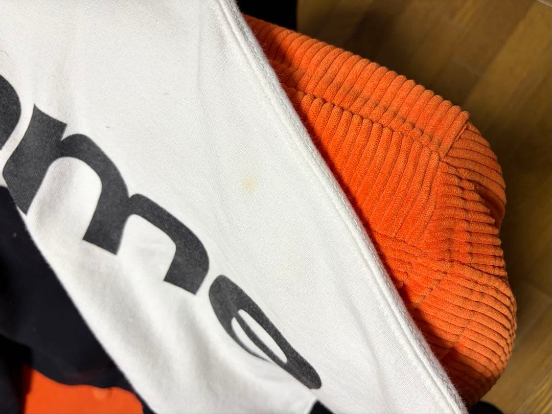 ま*い様 17AW SUPREME フーディー