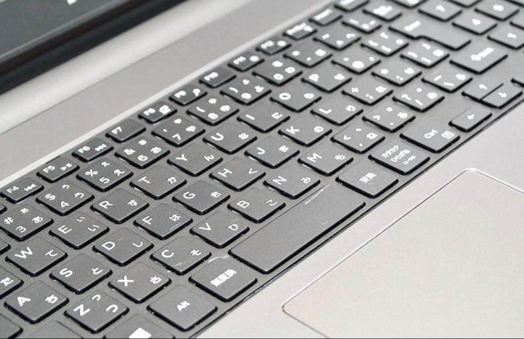 DELLの Inspiron 15 5558 Celelon