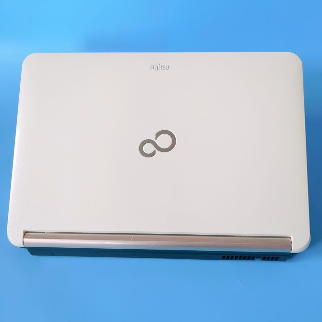 新品SSD爆速⭐カメラ付⭐メモリ8GBとSSDで快適♪すぐ使えるノートパソコン