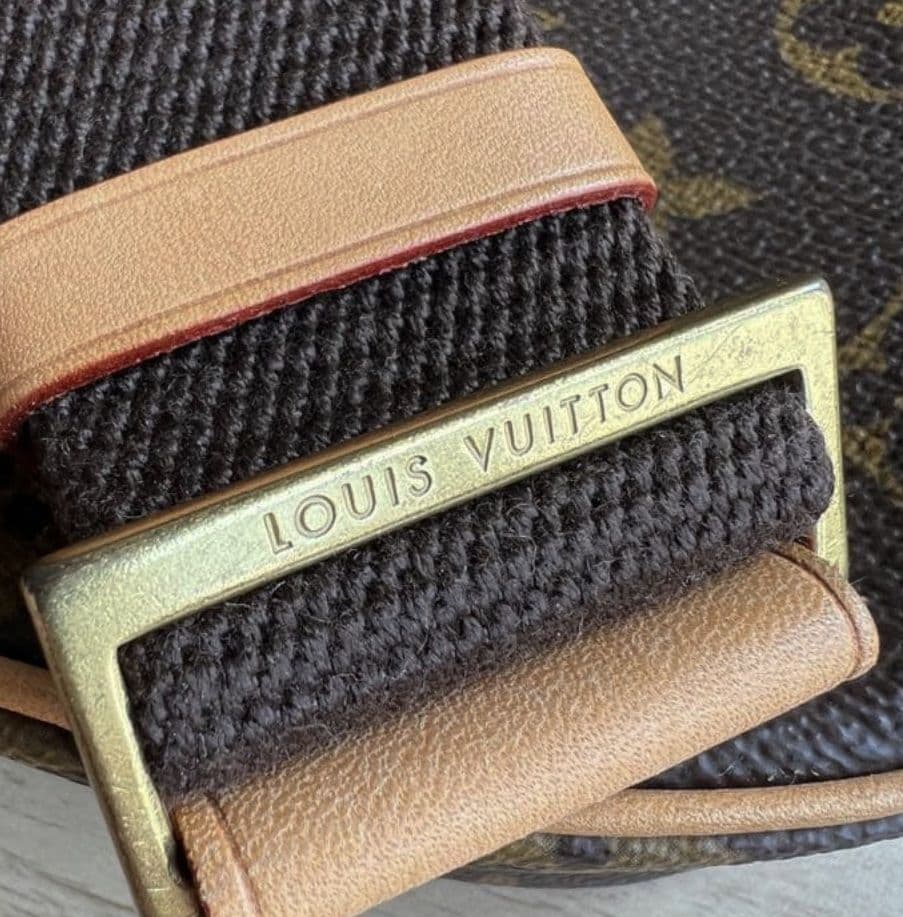 数時間限定　Louis Vuitton ポシェットガンジュ　モノグラム 新品