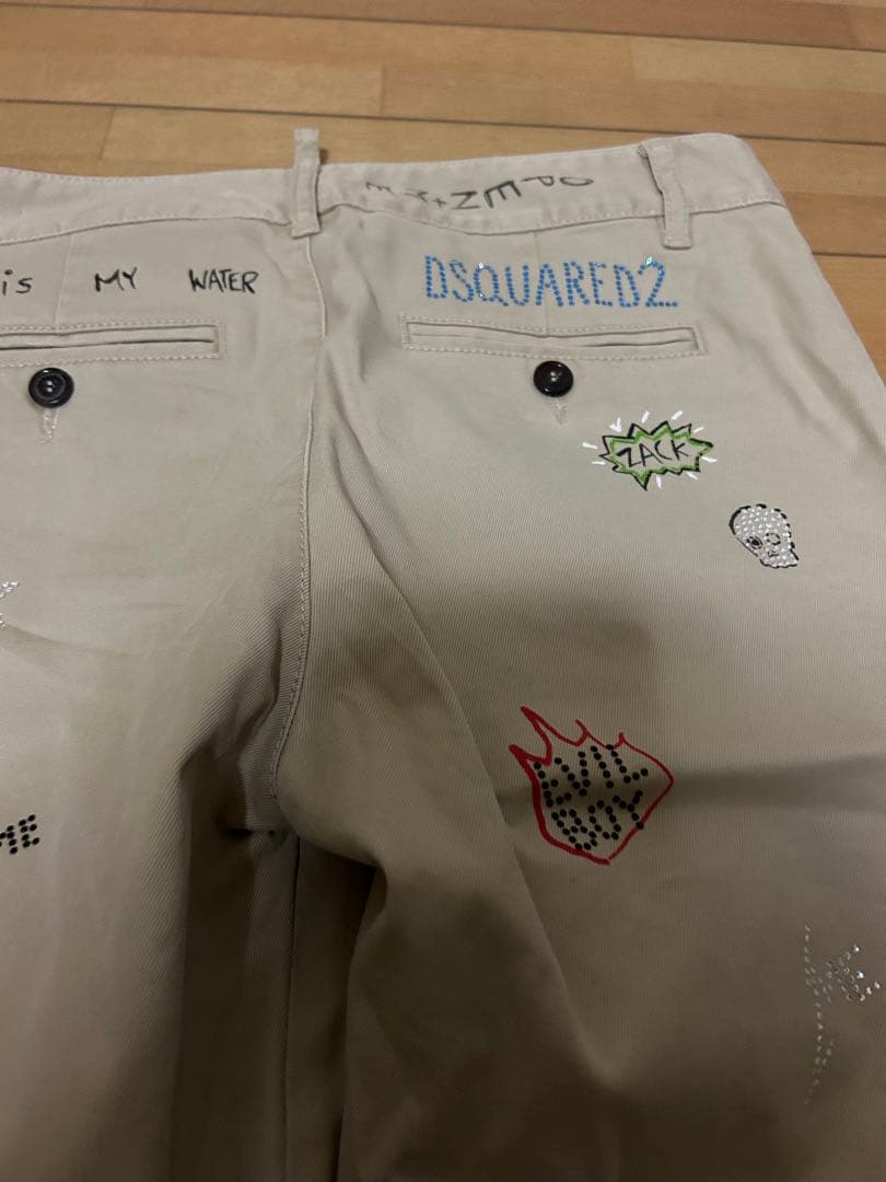 DSQUARED2 刺繍入りベージュチノパン　サイズ36