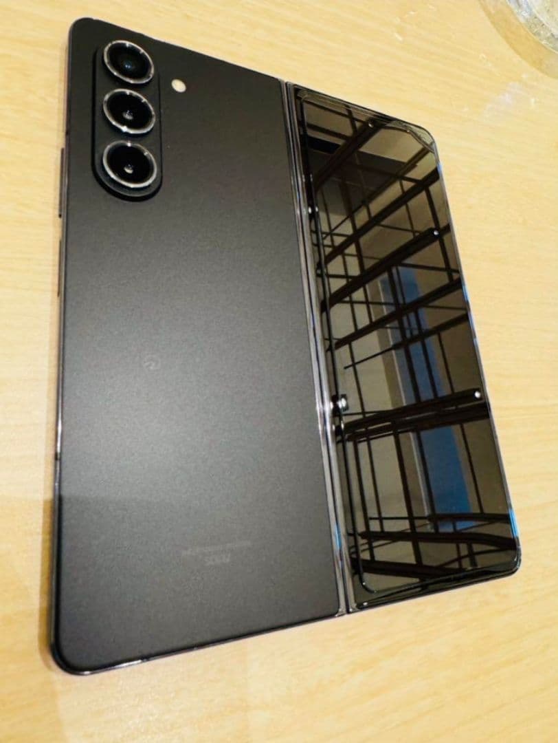 Galaxy Z Fold5ファントムブラック【256GBSIMフリー】