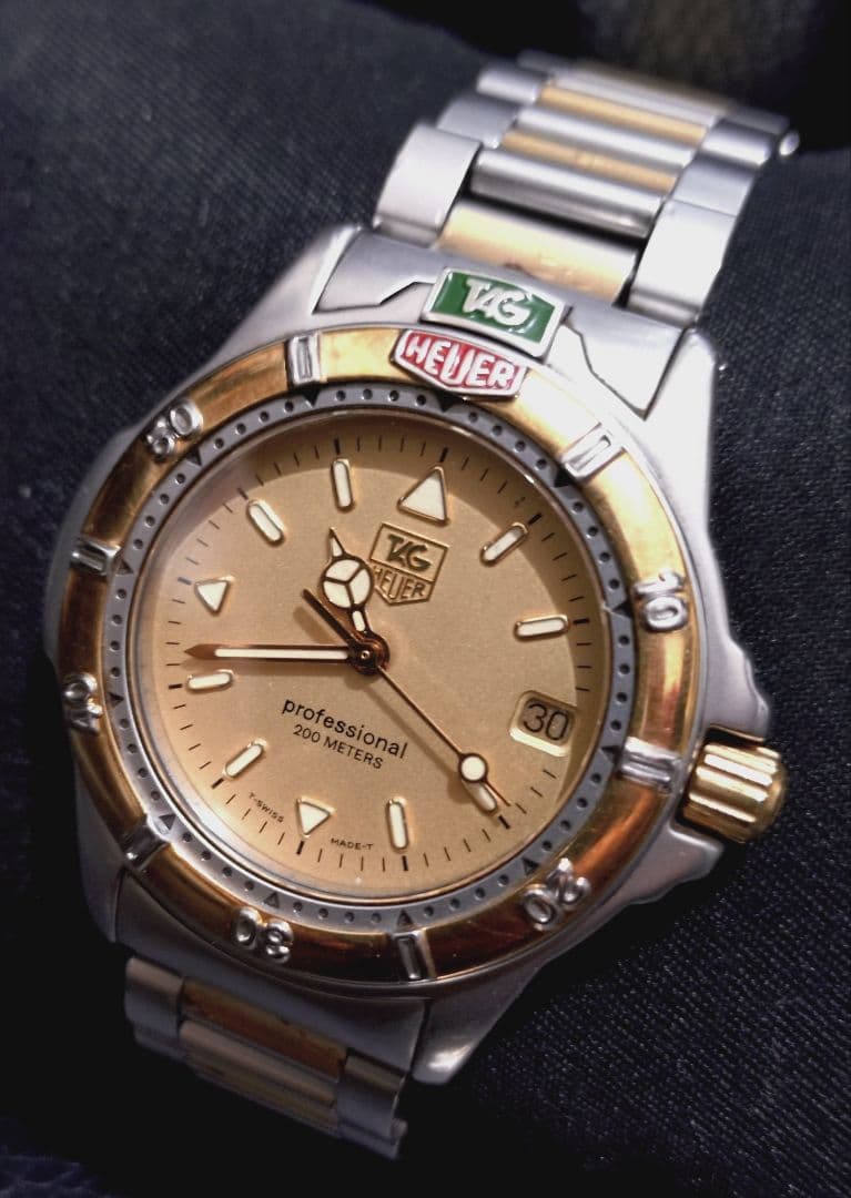 【元気に稼働中】タグホイヤー プロフェッショナル 200m　美品です