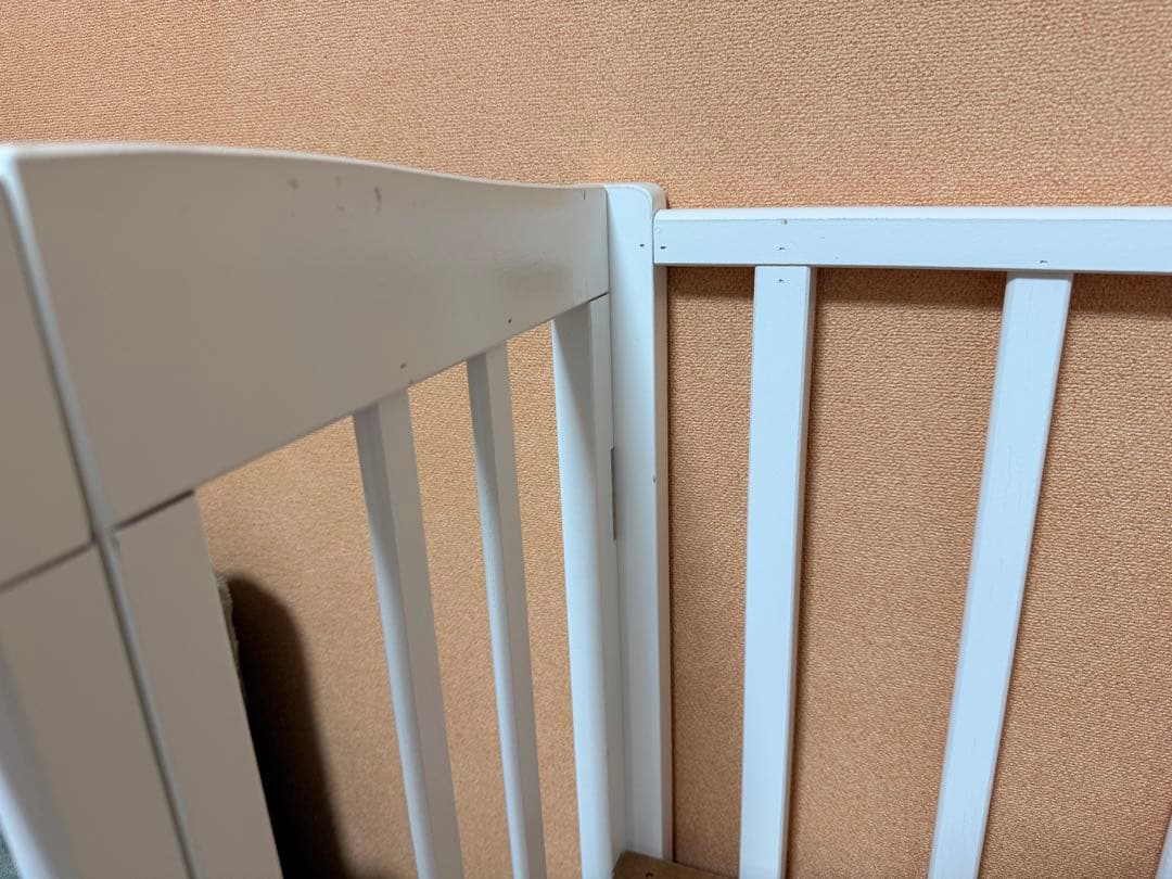 カトージ　ベビーベッド　折り畳み　3段高さ調節　ホワイト　白　ミニ　木製