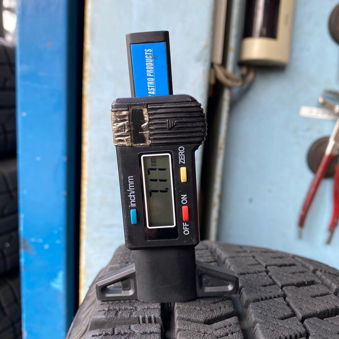 中古バリ溝ブリヂストンスタッドレスセット175/65R15 アクア、ヴィッツ