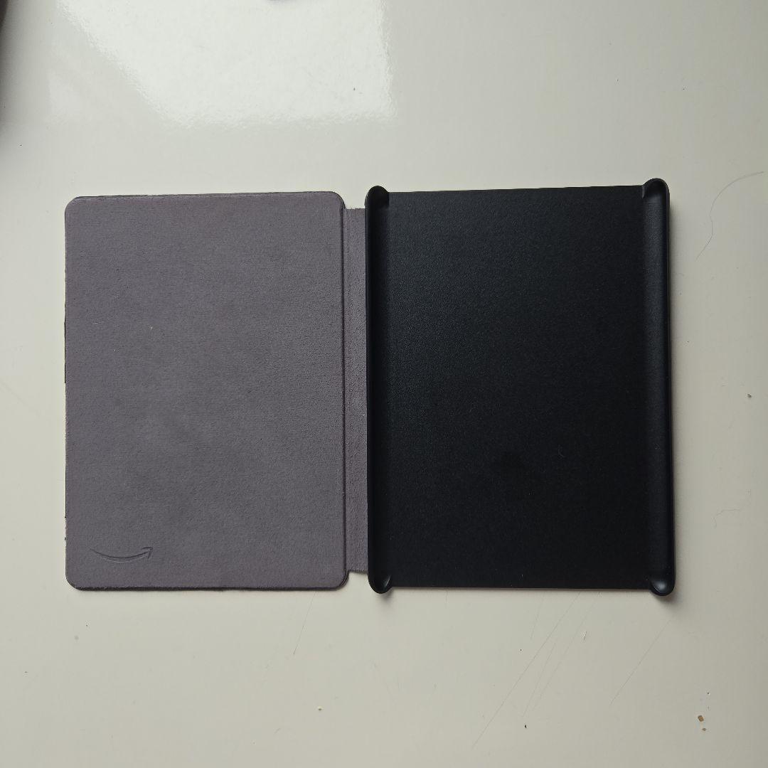 第11世代 Kindle Paperwhite 8GB 広告なし カバー付き