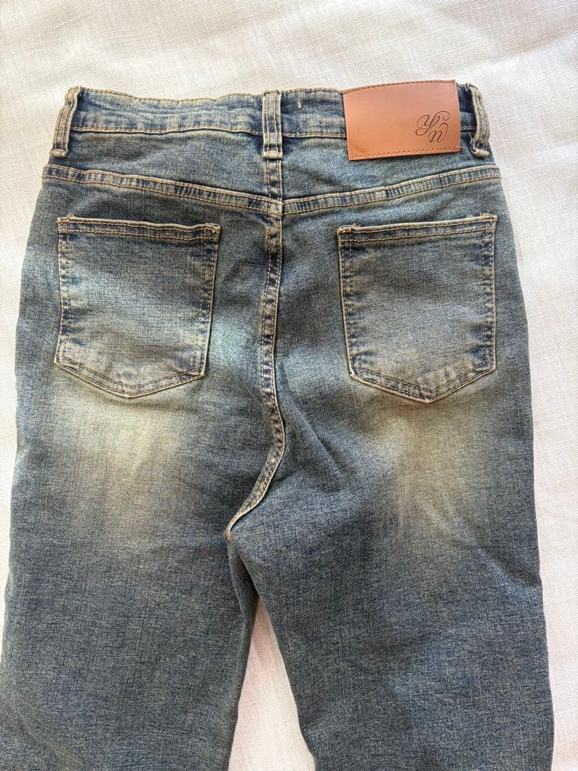 YILON スリムフレアデニム