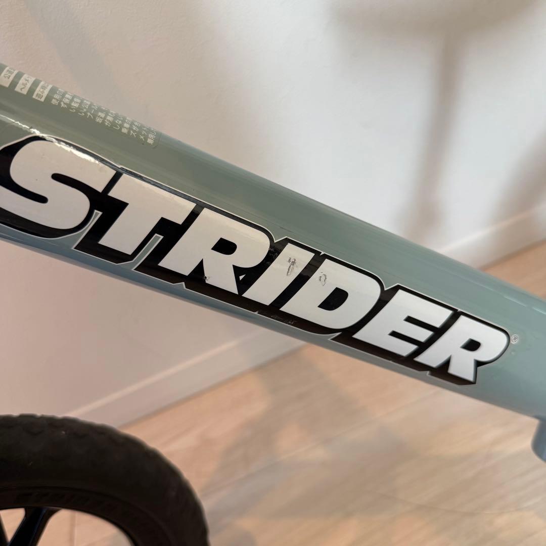 STRIDER ストライダー　限定カラー　アイスブルー　12インチ