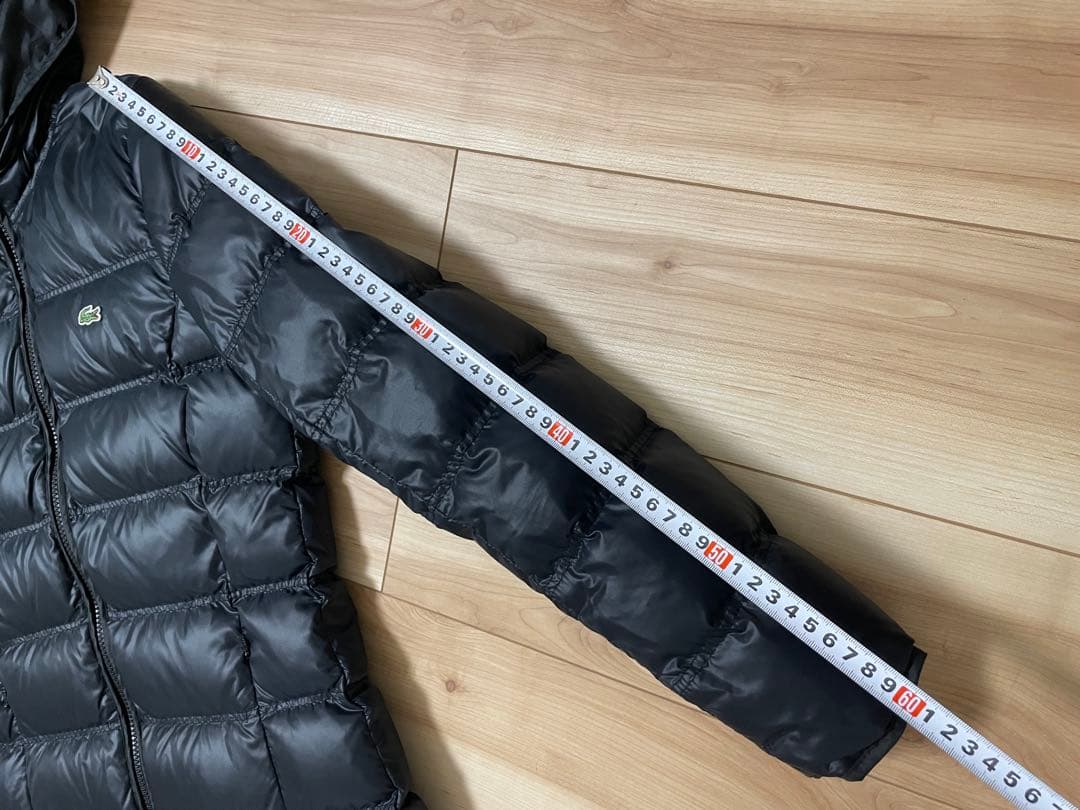 【びらページ】LACOSTE フード付き ブラックダウンジャケット