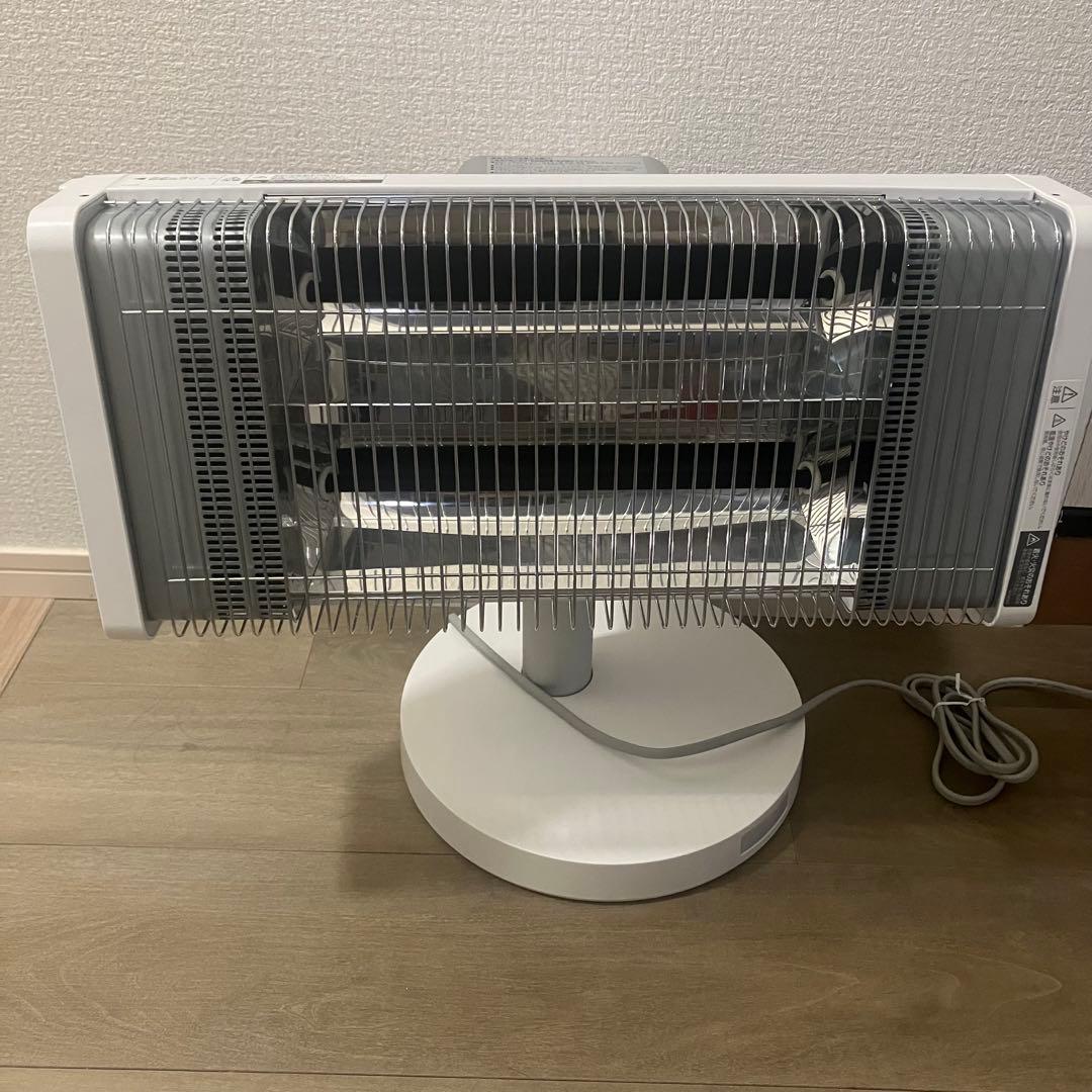 美品 ダイキン 遠赤外線暖房機 ERFT11ZS-W 2023年製 セラムヒート