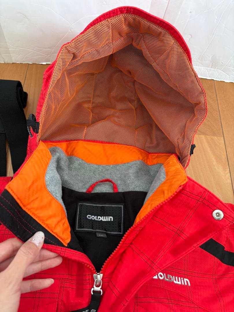 【送料無料】GOLD WIN スキーウェア　ゴールドウイン　上下セット　Ｍサイズ