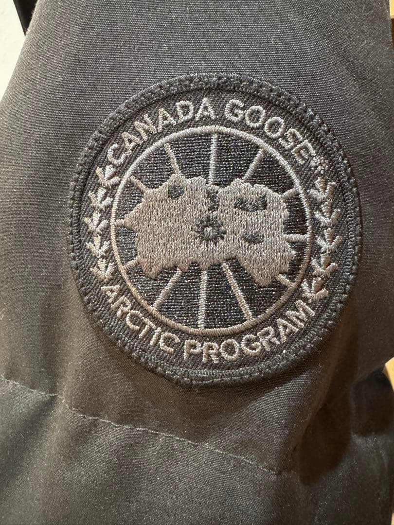 【4810】カナダグース マクミランパーカ ブラックレーベル