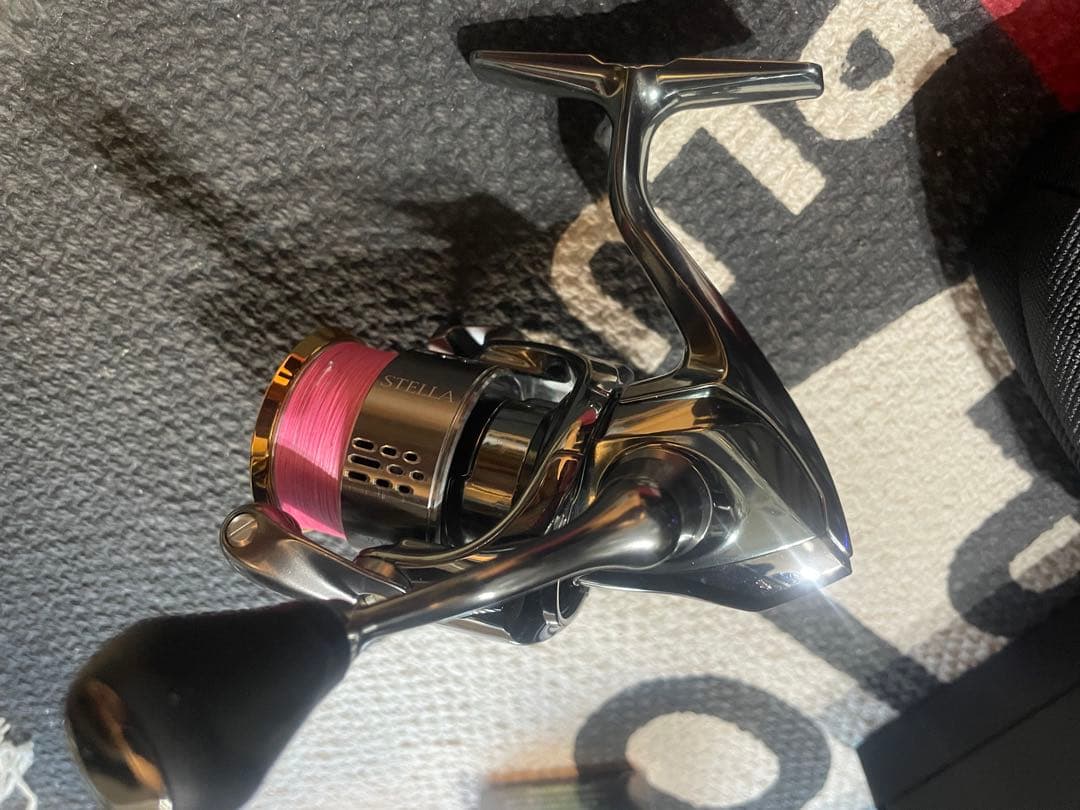 SHIMANO 18ステラ　C2000S スピニングリール　中古品