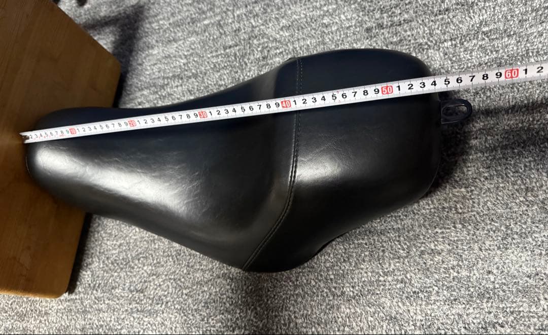 ハーレー スポーツスター ラペラ ベアボーンズ ソロシート 3.3ガロン