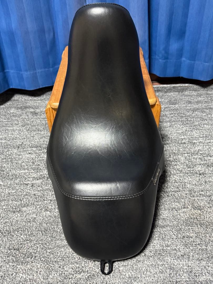 ハーレー スポーツスター ラペラ ベアボーンズ ソロシート 3.3ガロン