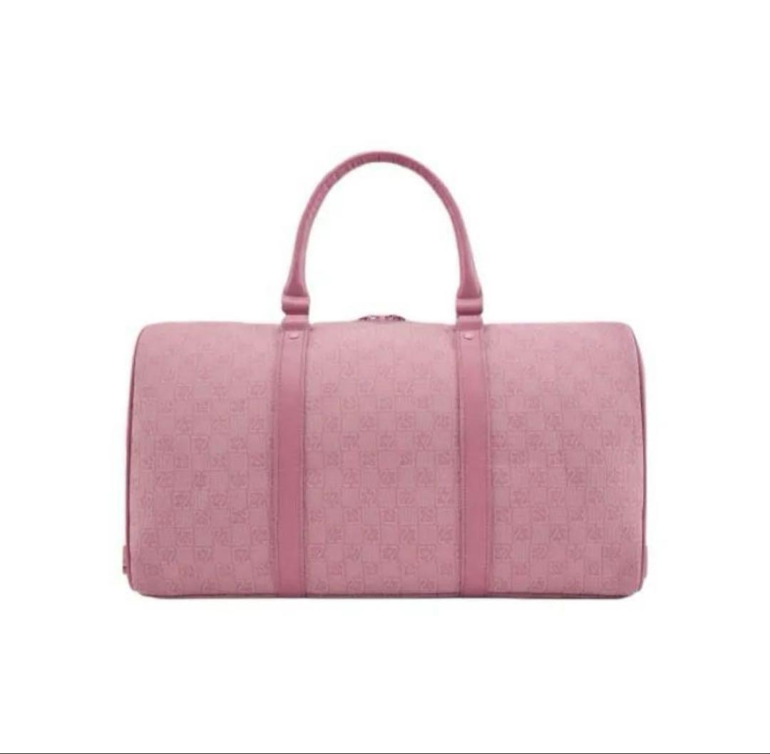 ジョーダン(JORDAN)モノグラム ダッフル バッグ　ボストンバッグ　ピンク