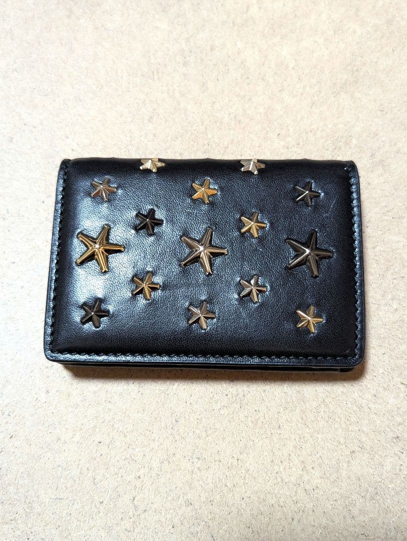良品☆使用回数少なめJIMMY CHOO 星型スタッズ 黒レザーミニ2つ折り財布