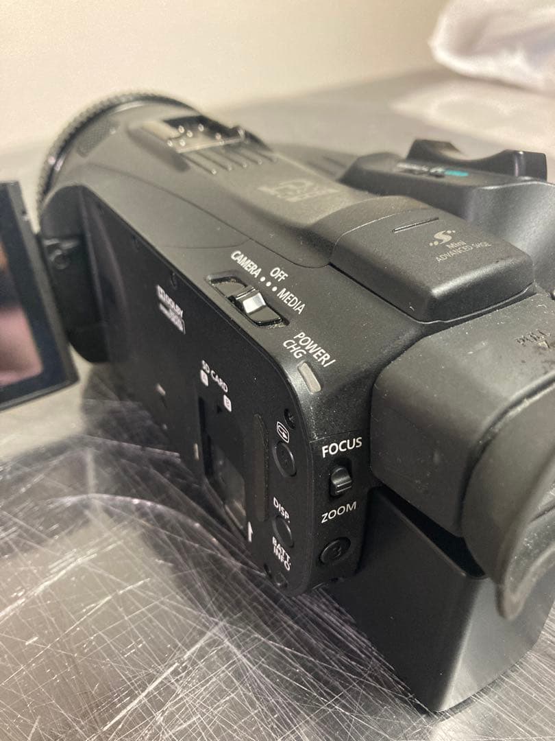 最終値下キャノンiVIS HF G40ビデオカメラ本体【Canon】バッテリー有