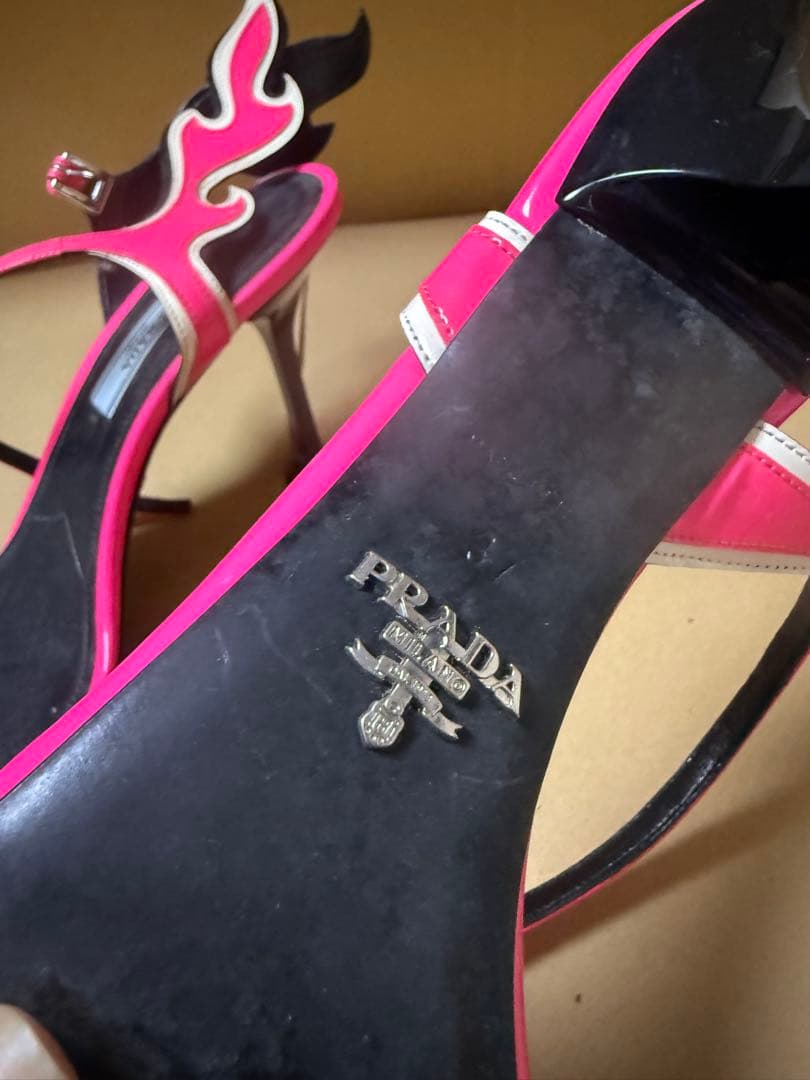 PRADA ピンク ハイヒール プラダ
