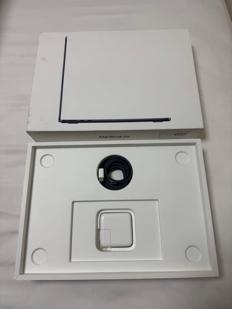 即日発送　MacBook Air M3 2024 8GB 256GBミッドナイト