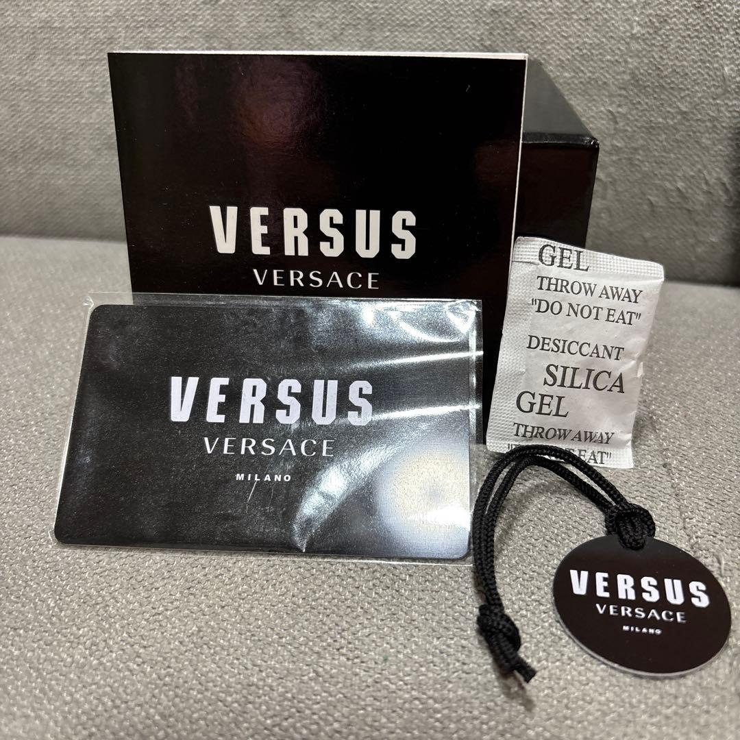 VERSUS VERSACE アナログ時計 ゴールド/ブラック