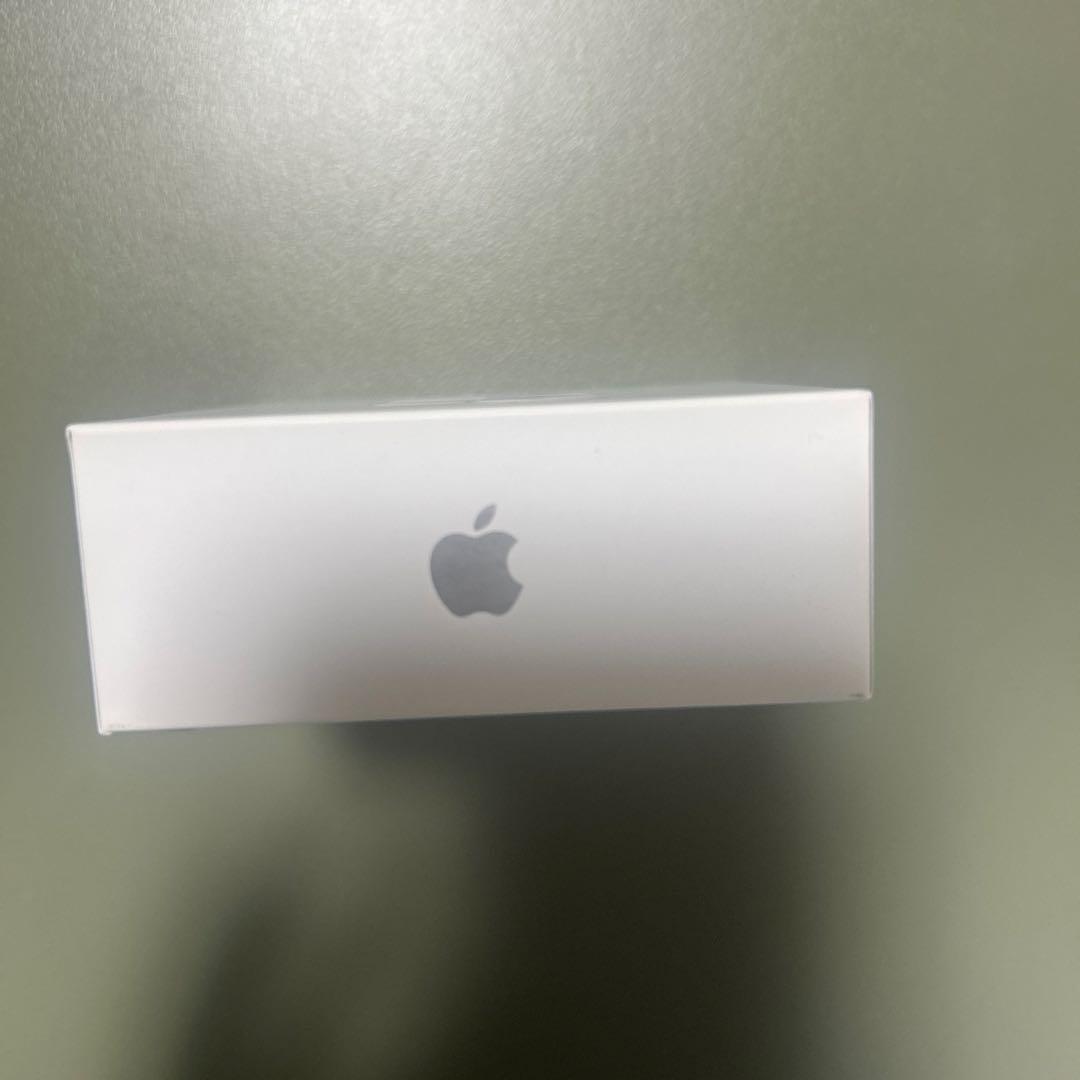 【新品未使用】AppleAirPods4 (ノイズキャンセリング非搭載)