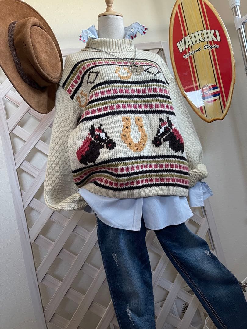 ユニセックス　カナダ製⭐︎ 馬　ニット　馬蹄　蹄鉄⭐︎ ピュアバージンウール　ハート