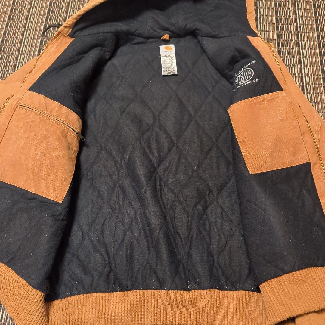 カーハート Carhartt フード付きブラウンジャケット 企業ロゴ