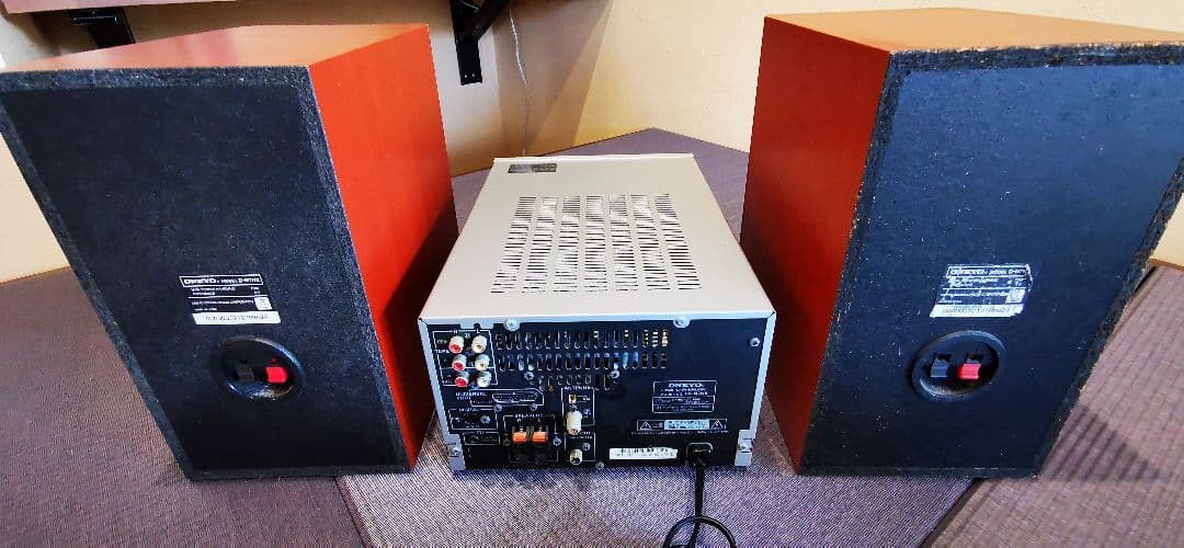 【むーちゃんさん専用】ONKYO ミニコンポ　FR-N7NX　MD付き