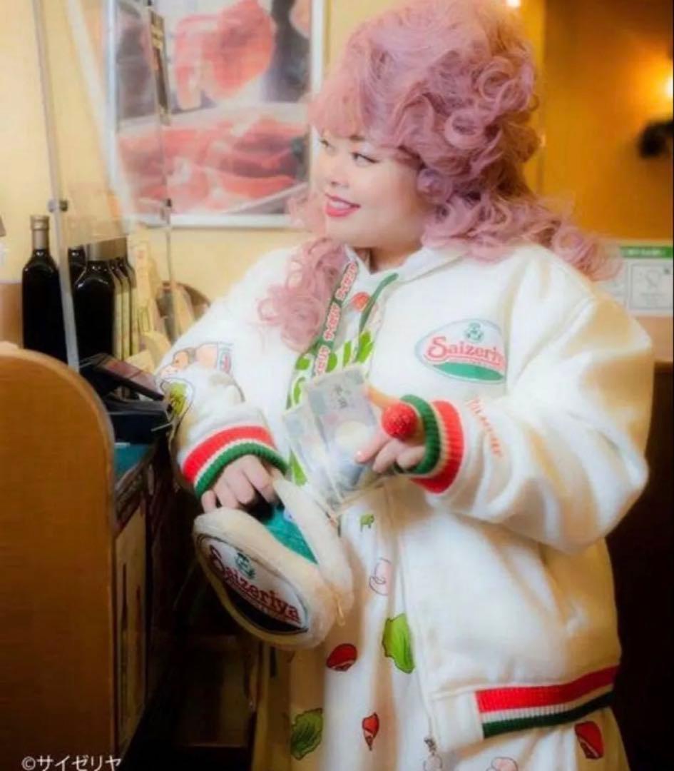 【即完売品 タグ付】PUNYUS サイゼリヤ ブルゾン 白 渡辺直美 3 4L