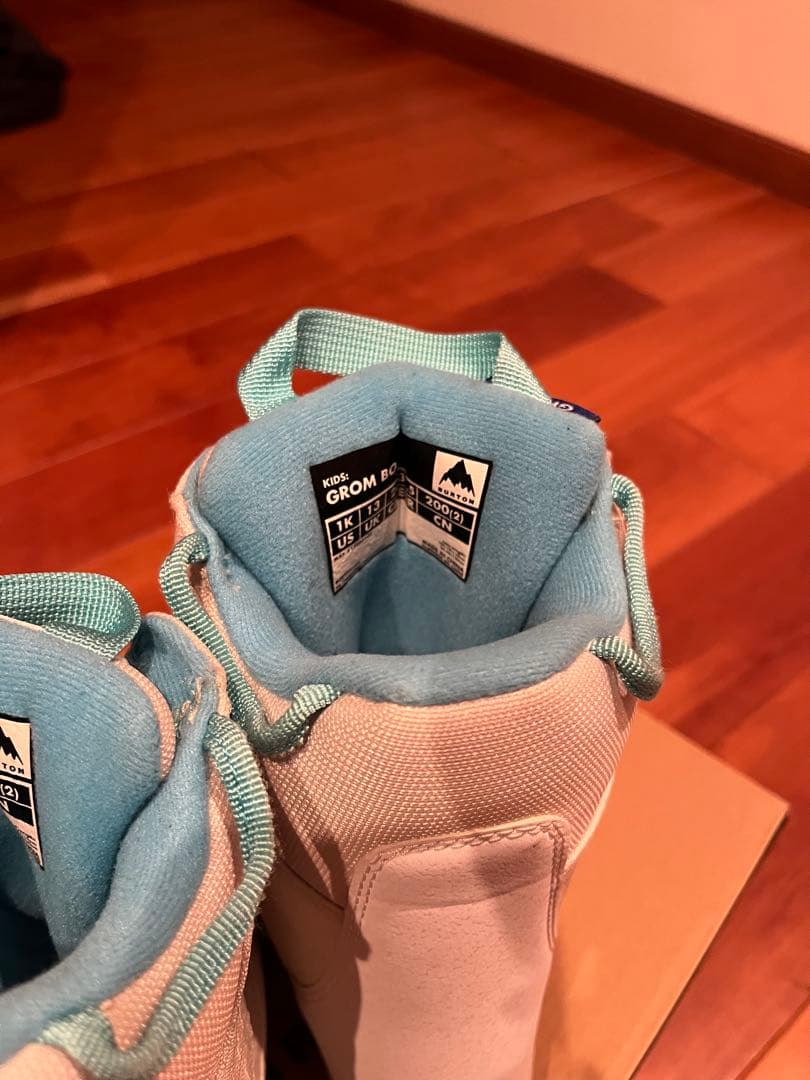 美品★バートングロムボア キッズ 20-21cm 箱付き　インソール切ってません